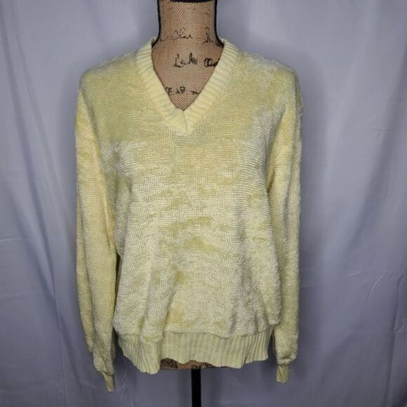 Vintage 80s Pale Pastel Yellow Fuzzy Chenille V-neck sweater Large - Picture 2 of 12